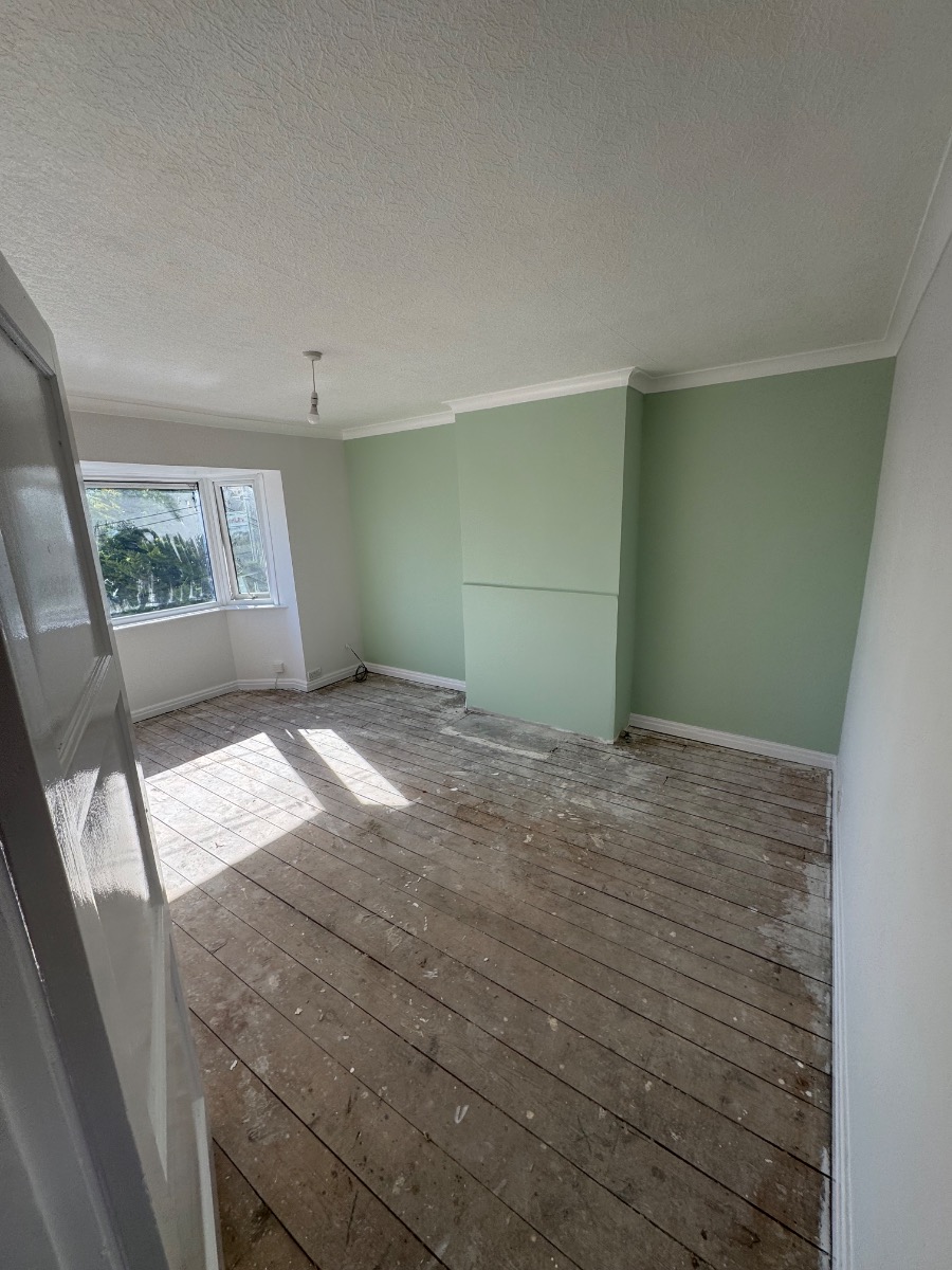 Painter and Decorator: Image 3